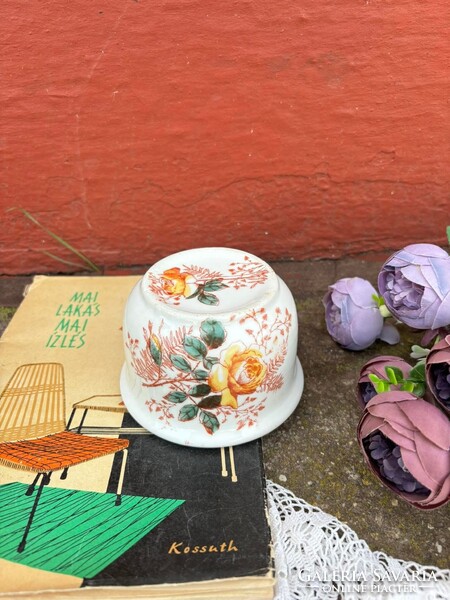 Gyönyörű sárga rózsás komabögre komacsésze porcelán