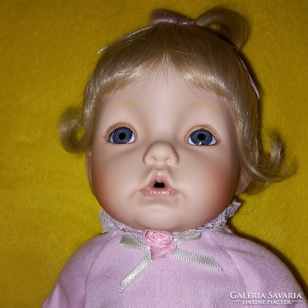 "Cukorka " . Diana Effner  certifikációval, jelzett, sorszámos, porcelán baba, Vintage baba.