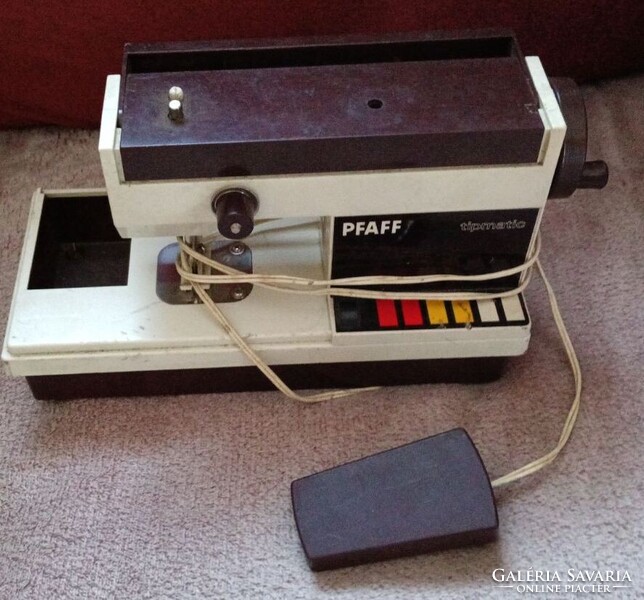 Retro toy pfaff children's sewing machine for repair, spare parts.