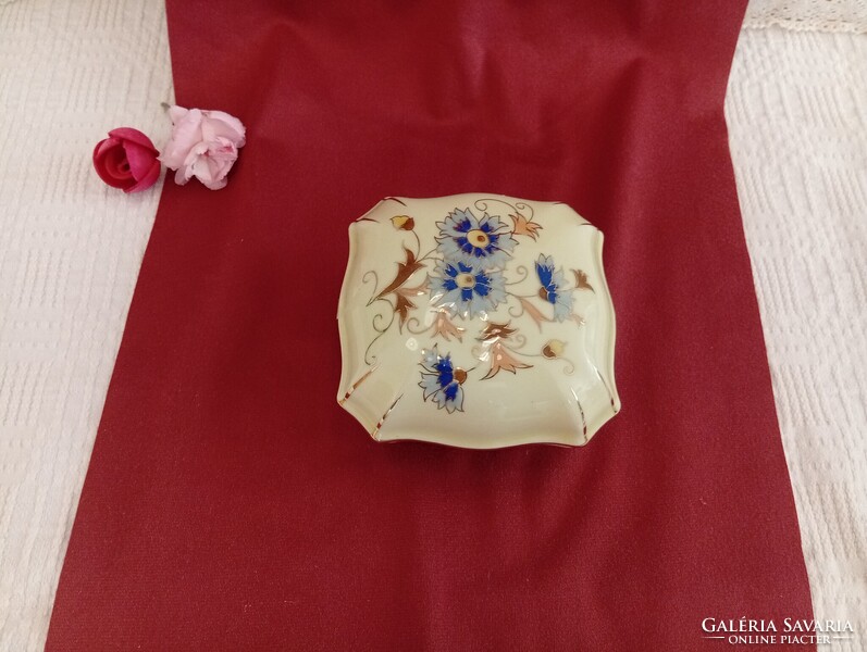 Zsolnay Exclusive kézi festésű hibátlan Porcelán ékszertartó/bonbonier