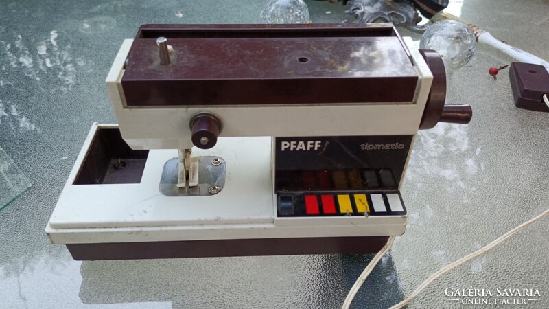 Retro toy pfaff children's sewing machine for repair, spare parts.