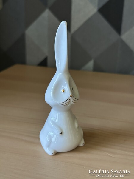 Aquincumi art deco pocakos nyuszi
