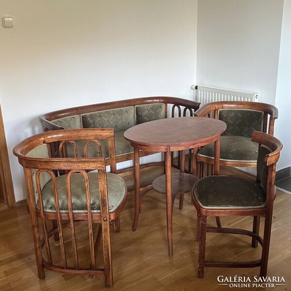 Eladó Mundus Thonet Ülőgarnitúra - Felújított, Újrakárpitozott, Kiváló Állapotban!