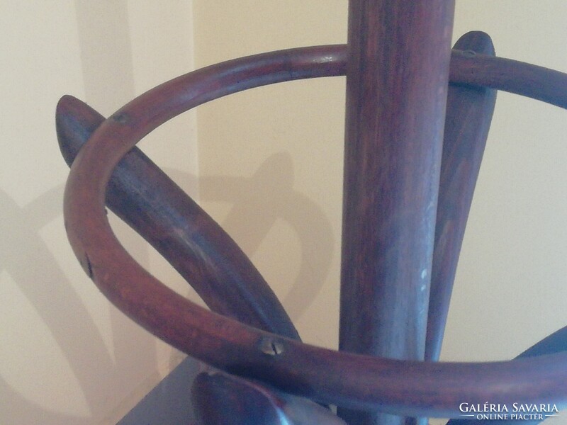 Régi magyar Thonet-Mundus fogas, állófogas