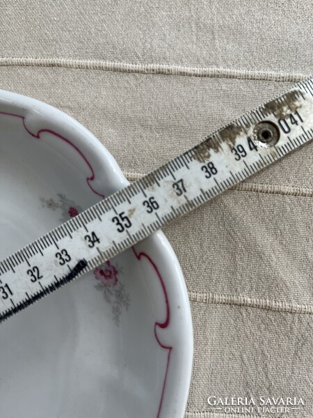 Zsolnay porcelán kerek és ovális tál rózsaszín virág mintás