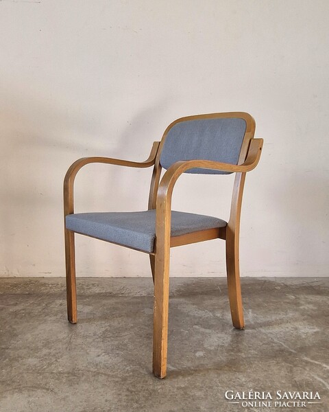 Jelzett mid century modern Thonet szék pár