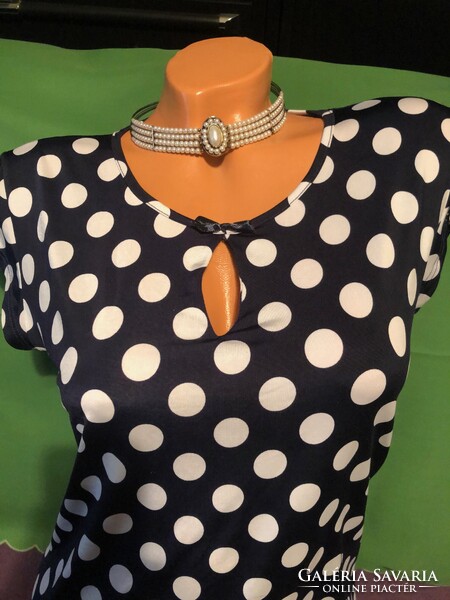 Csinos,márkás nyári  blúzok M-es