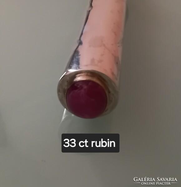 Exkluzív, kézzel készült műalkotás – 925 sterling ezüst phallus rubinnal 33 ct