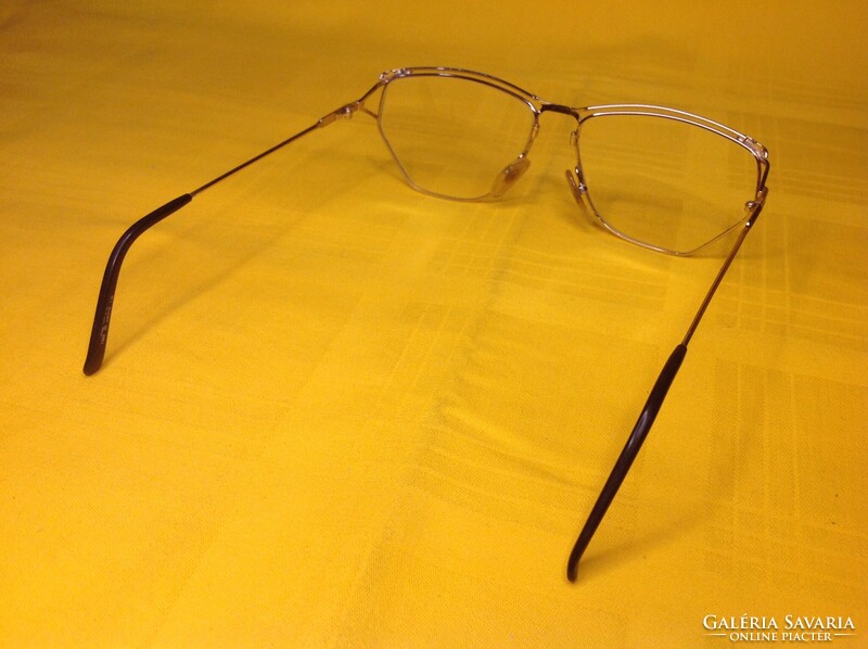 VIENNA FRAME AUSTIA  NŐI OPTIKAI SZEMÜVEG - VINTAGE 80-as évek - 1588 90 59 - 15 135
