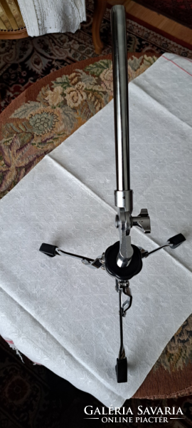 Dob állvány összecsukva 35 cm magas