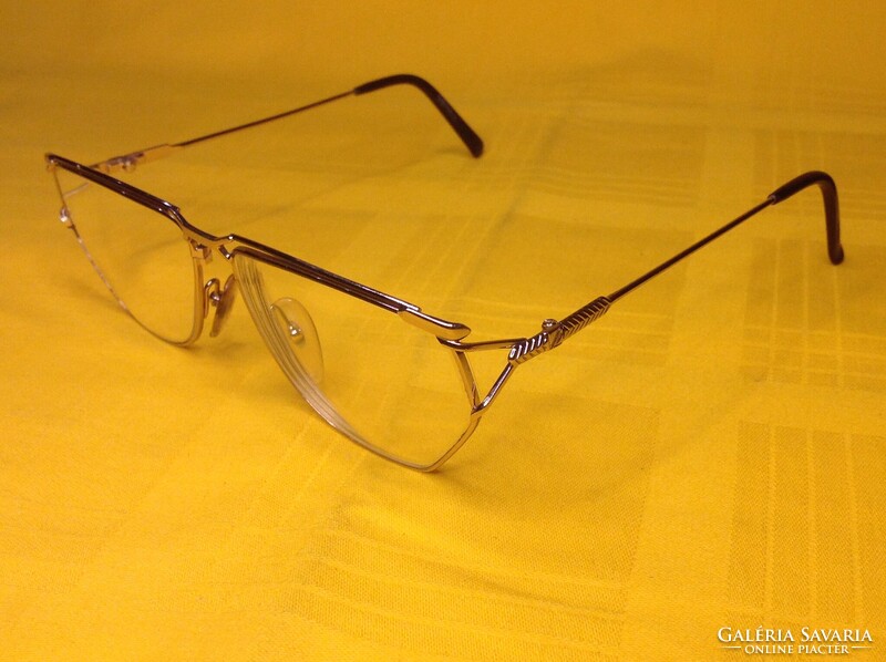 VIENNA FRAME AUSTIA  NŐI OPTIKAI SZEMÜVEG - VINTAGE 80-as évek - 1588 90 59 - 15 135