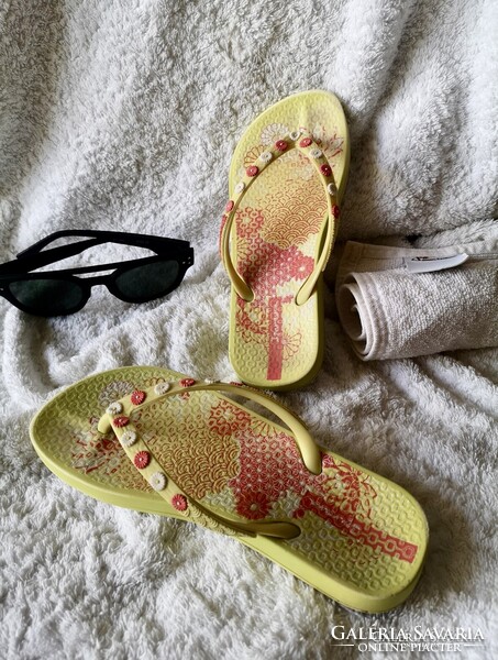 Ipanema 30-31-es strandpapucs, flip-flop, lábujjközös papucs, 20 cm bth