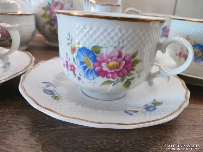 Hollóházi Hajnalka teás készlet – A reggelek finom eleganciája 
