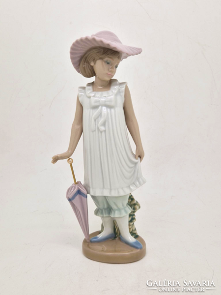 Régi Aláírt Lladro Nao kislány kalapban esernyővel 19cm