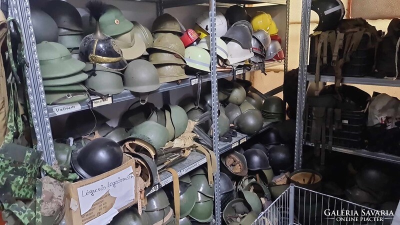 Magyar népköztársasági, Honvéd női téli csizma , szocializmus Kádár rendszer, Retro, Vintage