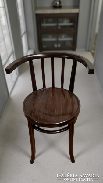 Karfás Thonet szék