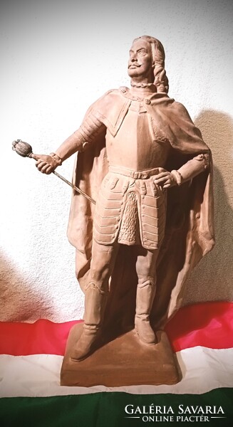 1 ft-ról! Kisfaludi Strobl Zsigmond (1884-1975) Rákóczi Ferenc terrakotta szobor! Kb 51cm magas!