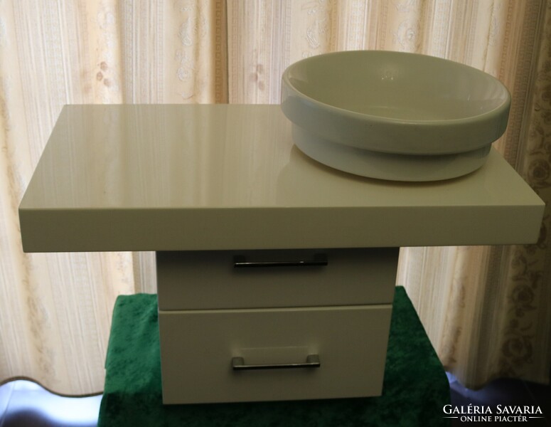 Noralex magasfényű hófehér  fürdőszobai mosdószekrény lappal mosdóval 1/3 áron