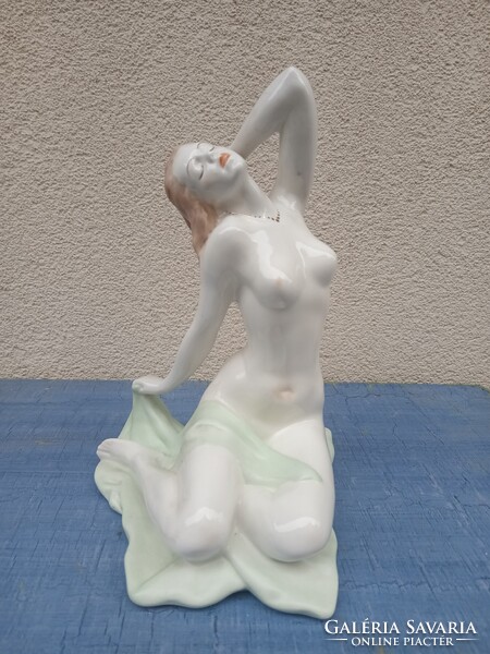 Káldor Aurél aquincum női akt porcelán szobor. Alkudhat