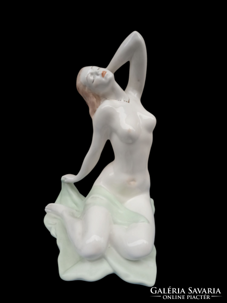 Káldor Aurél aquincum női akt porcelán szobor. Alkudhat
