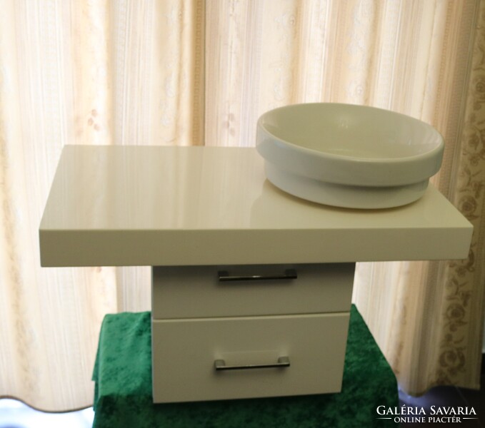 Noralex magasfényű hófehér  fürdőszobai mosdószekrény lappal mosdóval 1/3 áron