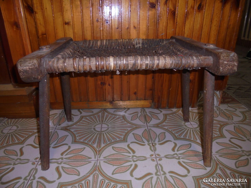 ANTIK fa szék, sámli, ülőke - fonott ülőlap - népi, paraszti