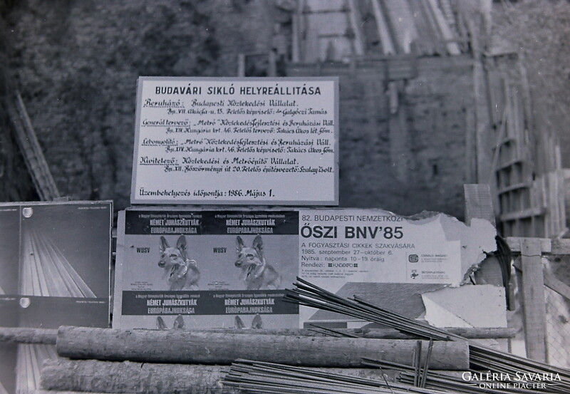 Régi fotónegatívok Budapest utcaképel Belváros Budavári Sikló Ruszvurm Gerbaud 1980-as évek közepe