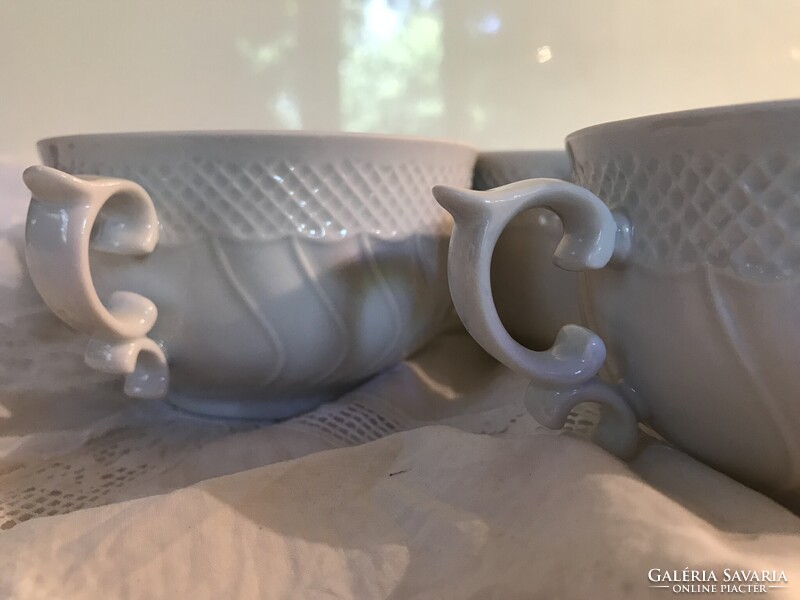 CSÉSZE - 7 db - PORCELÁN - LEVESES - 3,75 dl - HÓFEHÉR - RÉGI - OSZTRÁK - GYÖNYÖRŰ - HIBÁTLAN