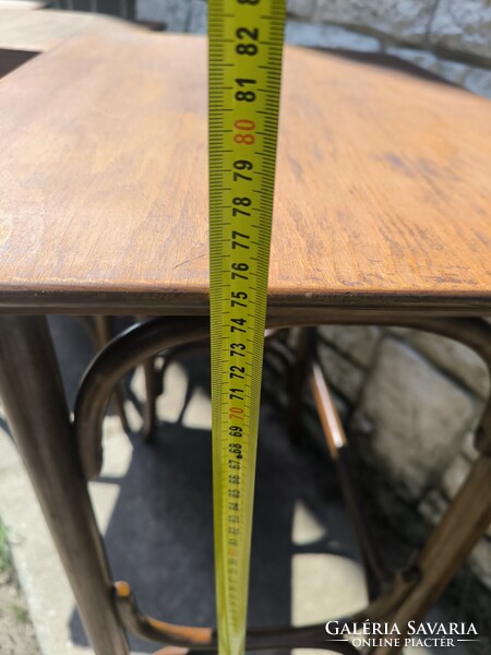 Antik Thonet tonett lerakó asztal 4  egymàsba tolható , viràgtartó szobor tartó konzol asztal. Videó