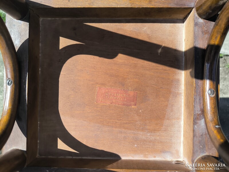 Antik Thonet tonett lerakó asztal 4  egymàsba tolható , viràgtartó szobor tartó konzol asztal. Videó