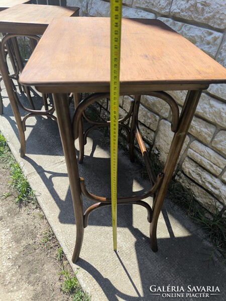 Antik Thonet tonett lerakó asztal 4  egymàsba tolható , viràgtartó szobor tartó konzol asztal. Videó