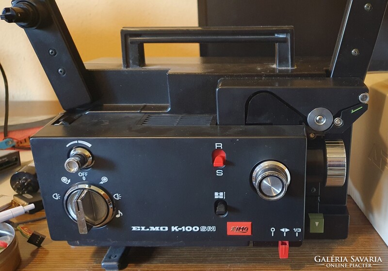 ELMO K-100 SM 8 mm vetítőgép