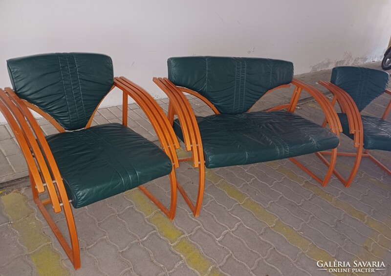 Posztmodern bőr ülőgarnitúra