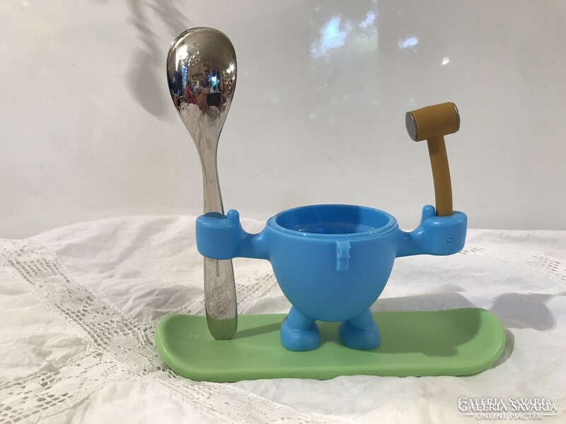 TOJÁSTARTÓ - A KALAPÁCCSAL TÖRJÜK FEL A TOJÁST - FÉM - KANÁL - WMF CROMAGRAM  - 15 x 5 x 4 cm