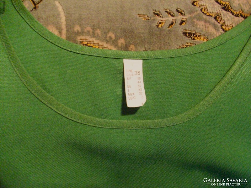 Csinos női blúzok 38/40-es