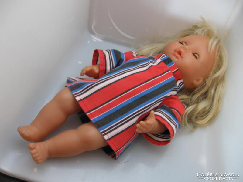 Retro Max Zapf 40 16 alvós, hajas baba