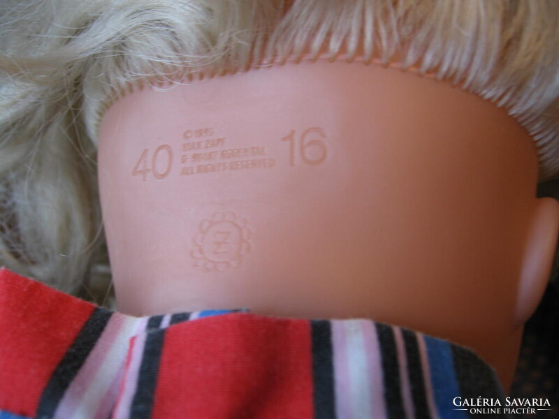 Retro Max Zapf 40 16 alvós, hajas baba