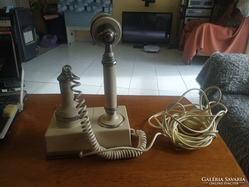 Retro asztali telefon