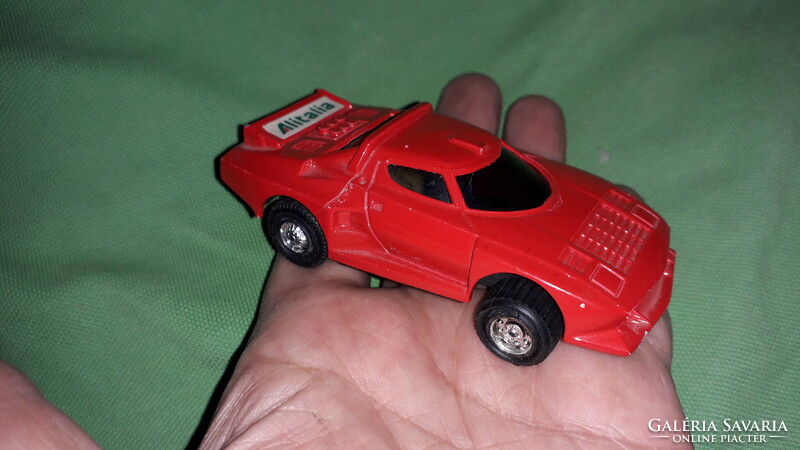 Régi olasz fém LANCIA ALITALIA Stratos Rally Monte Carlo modell 1:45 autó GYŰJTŐI képek szerint