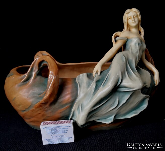 DT/455 – Bernard Bloch Manufaktúra – Csodaszép szecessziós majolika kínáló