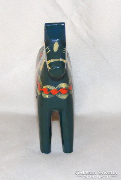 Dán dala ló figura