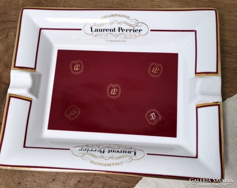 Laurent-Perrier Champagne nagy méretű szivar hamutartó, francia porcelán