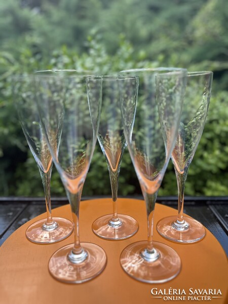 Kivételes Baccarat Dom Pérignon No. 2 kristálypohár-készlet – Csak belső használatra, 1990-es évek