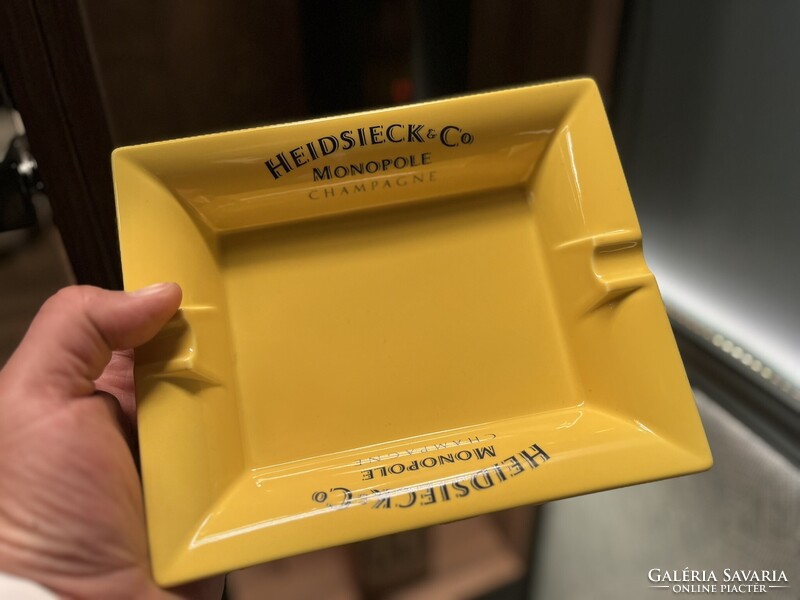 Heidsieck & Co. Monopole Champagne porcelán szivar hamutartó a Blue Top sorozatból