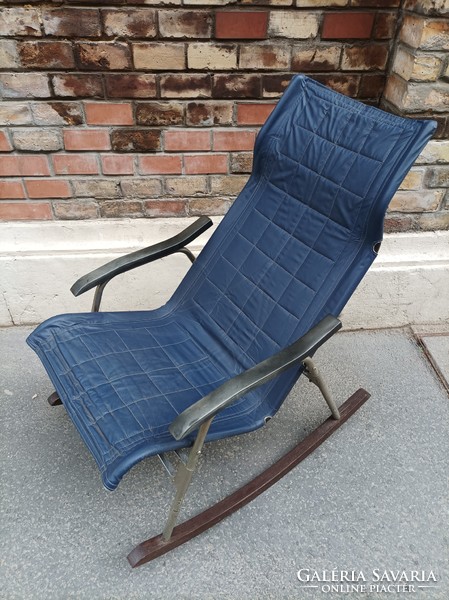 Mid century pihenőszék, Takeshi Nii hintaszék, modernizmus, kék színben
