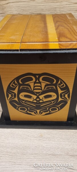 HAIDA ,INDIÁN FA DOBOZ