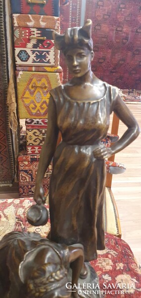 FRIEDRICH GORNIK (1877-1943) Bronz szobor. Nagyon szépen megmunkált. 58 cm magas.