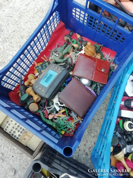 Régi és retro játékok padlásról a képeken látható állapotban