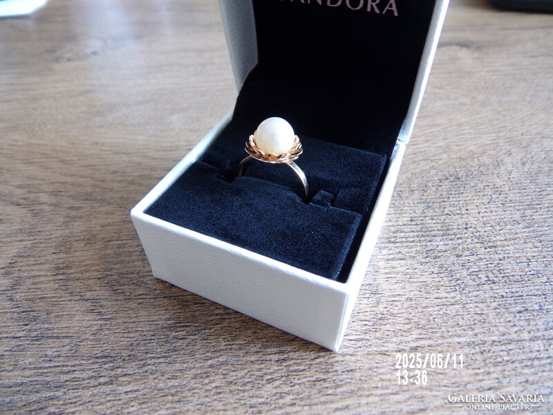 18 K női arany gyűrű-2,9 gr