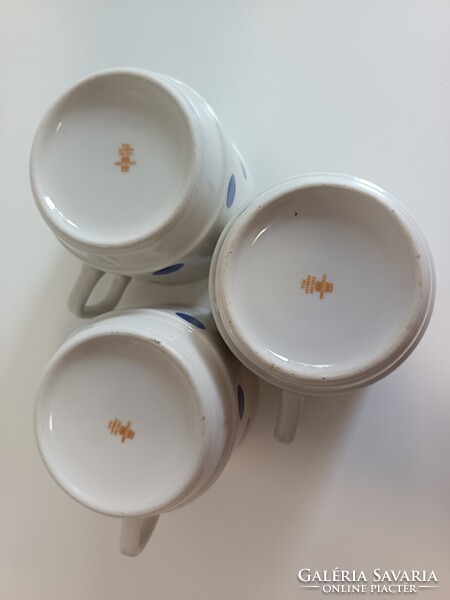 Zsolnay pöttyös bögrék